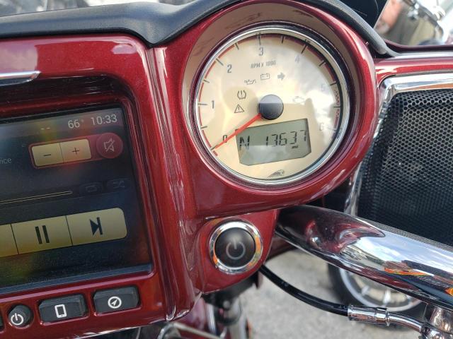 56KTRAAAXH3345864 - 2017 INDIAN MOTORCYCLE CO. ROADMASTER MAROON photo 8