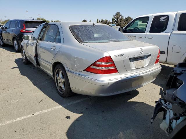 WDBNG70J32A233384 - 2002 MERCEDES-BENZ S 430 SILVER photo 2