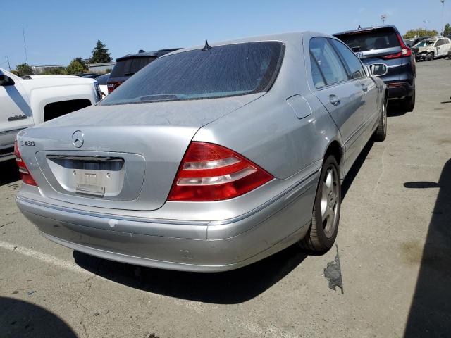 WDBNG70J32A233384 - 2002 MERCEDES-BENZ S 430 SILVER photo 3