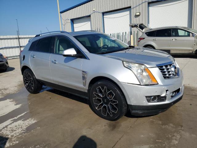 3GYFNCE38FS535234 - 2015 CADILLAC SRX PERFORMANCE COLLECTION SILVER photo 4