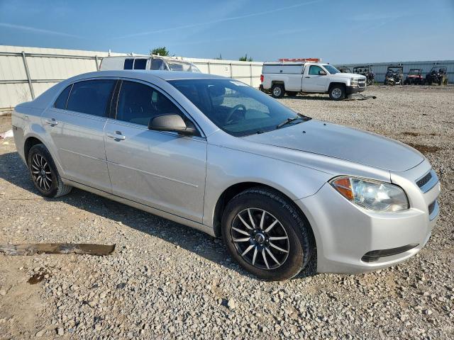 1G1ZB5E03CF360557 - 2012 CHEVROLET MALIBU LS 银色 照片 4