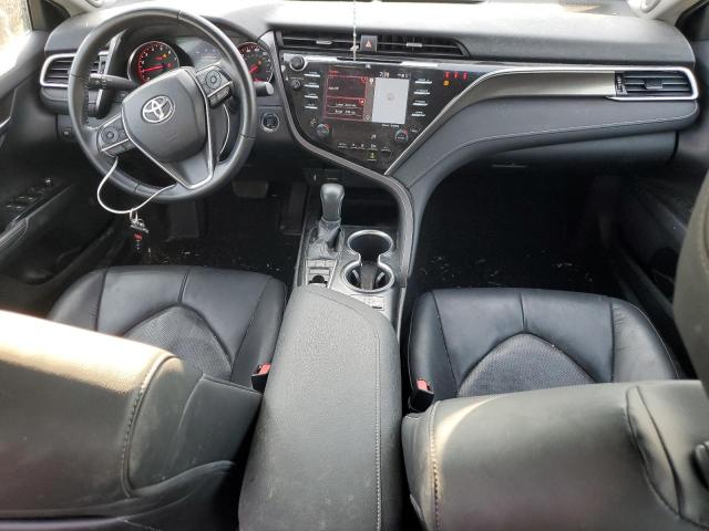 4T1BZ1HK3JU004219 - 2018 TOYOTA CAMRY XSE WHITE photo 8