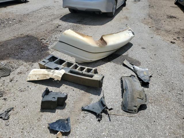 2G4WB55K611116090 - 2001 BUICK REGAL LS 白色 照片 12