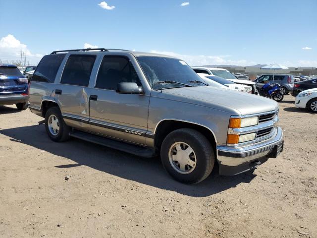 1GNEC13R6XJ372399 - 1999 CHEVROLET TAHOE C1500 TAN photo 4