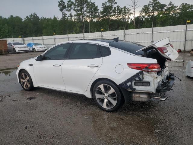 5XXGT4L35KG371210 - 2019 KIA OPTIMA LX WHITE photo 2