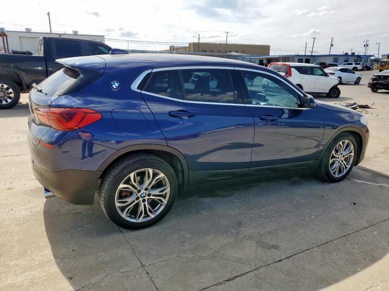 WBXYJ3C36JEP76714 - 2018 BMW X2 SDRIVE28I 蓝色 照片 3