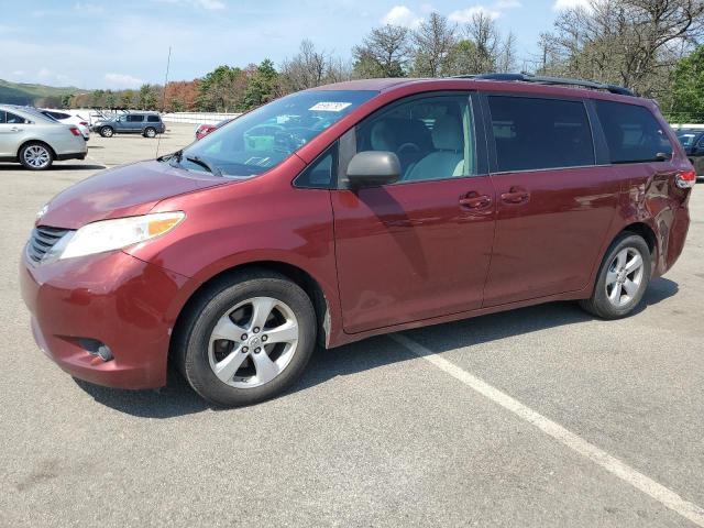 2011 TOYOTA SIENNA LE, 