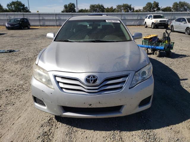 4T1BF3EK0AU094843 - 2010 TOYOTA CAMRY BASE SILVER photo 5
