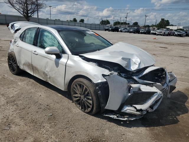 4T1K61BK6MU039651 - 2021 TOYOTA CAMRY XSE WHITE photo 4