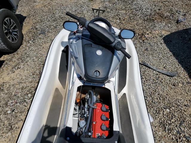 HPSA1926J102 - 2002 HONDA JET SKI WHITE photo 8