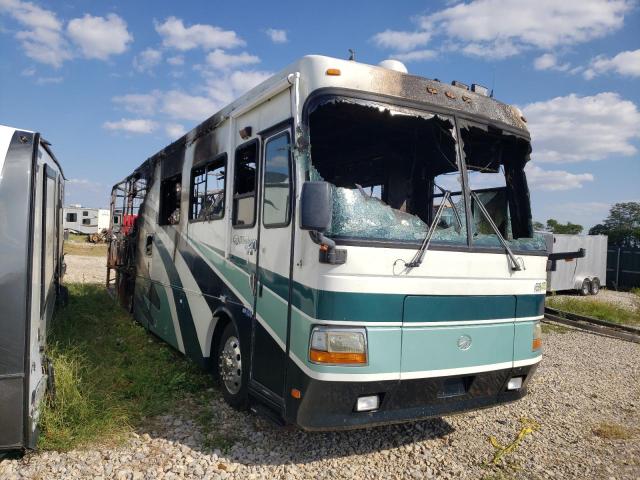 1RF120410X2005904 - 1999 ROADMASTER RAIL DYANASTER TWO TONE photo 1