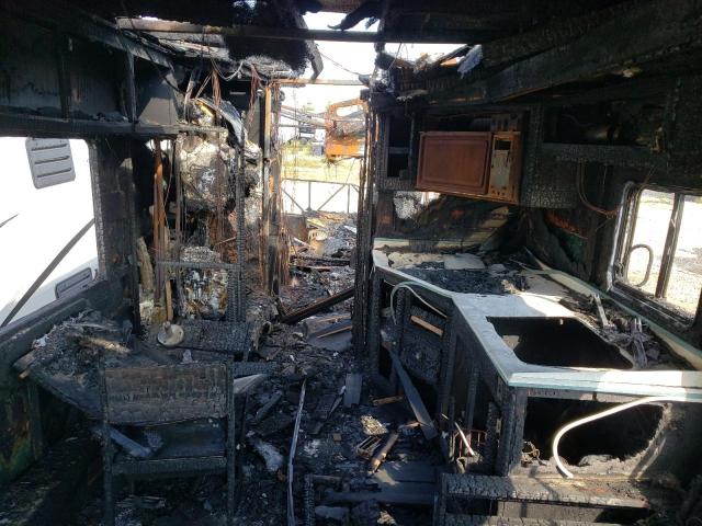 1RF120410X2005904 - 1999 ROADMASTER RAIL DYANASTER TWO TONE photo 6