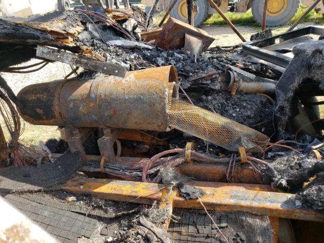 1RF120410X2005904 - 1999 ROADMASTER RAIL DYANASTER TWO TONE photo 7