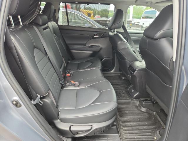 5TDGZRBH2NS225049 - 2022 TOYOTA HIGHLANDER XLE Синій фото 10