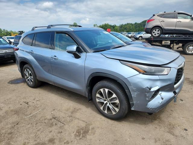 5TDGZRBH2NS225049 - 2022 TOYOTA HIGHLANDER XLE Синій фото 4