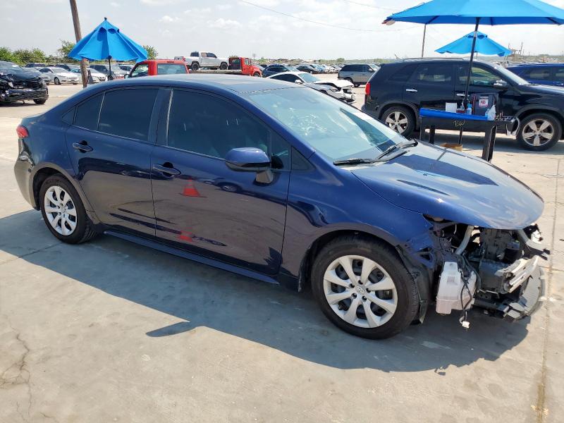 5YFEPMAE0MP221631 - 2021 TOYOTA COROLLA LE BLUE photo 4
