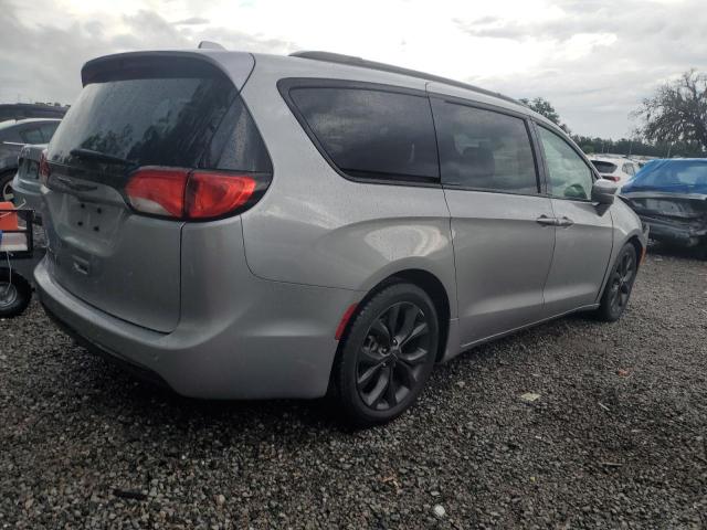 2C4RC1EG5JR193585 - 2018 CHRYSLER PACIFICA TOURING L PLUS SILVER photo 3