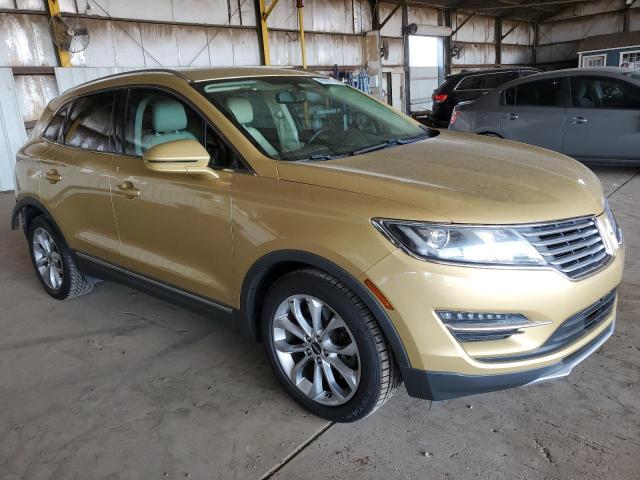 5LMCJ1A90FUJ23711 - 2015 LINCOLN MKC GOLD photo 4