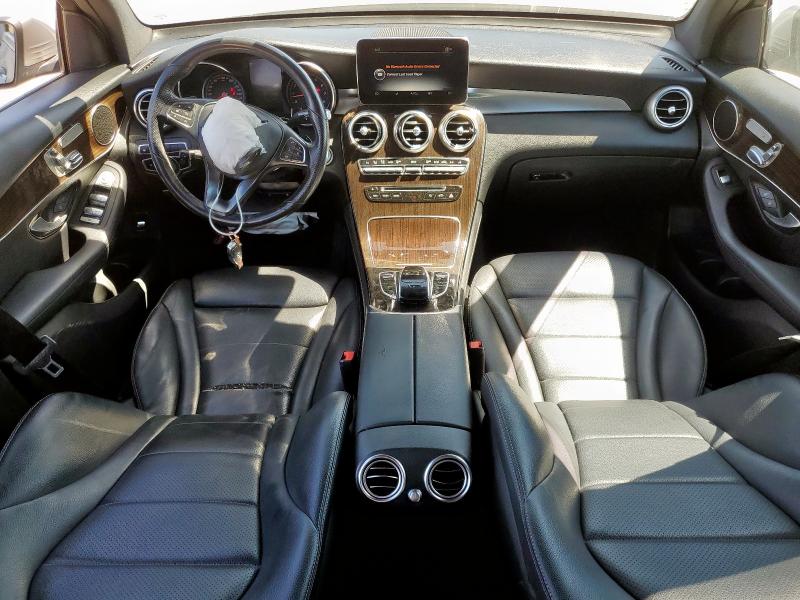 WDC0G4KB9KV175137 - 2019 MERCEDES-BENZ GLC 300 4MATIC SILVER photo 8