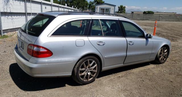 WDBUH83J15X168269 - 2005 MERCEDES-BENZ E 500 4MATIC SILVER photo 3