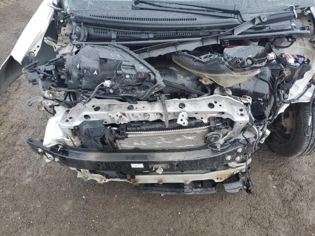 VNKKTUD30JA099174 - 2018 TOYOTA YARIS L 银色 照片 11