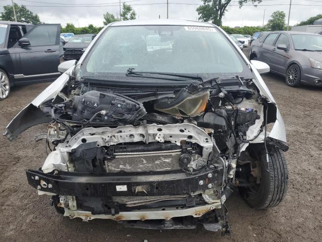 VNKKTUD30JA099174 - 2018 TOYOTA YARIS L 银色 照片 5