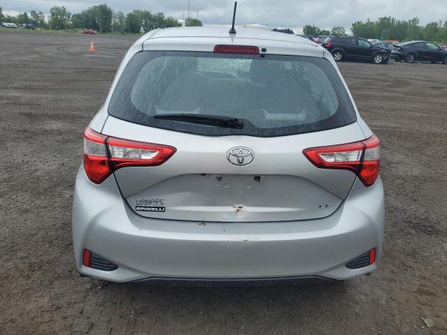 VNKKTUD30JA099174 - 2018 TOYOTA YARIS L 银色 照片 6