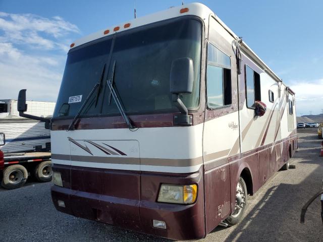 1RF120517Y2009531 - 2000 ROADMASTER RAIL DYANASTER WHITE photo 2