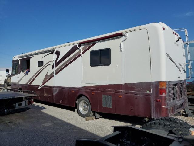 1RF120517Y2009531 - 2000 ROADMASTER RAIL DYANASTER WHITE photo 3