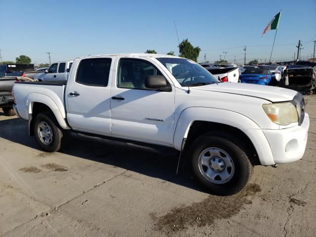 3TMJU62N98M068858 - 2008 TOYOTA TACOMA DOUBLE CAB PRERUNNER WHITE photo 4