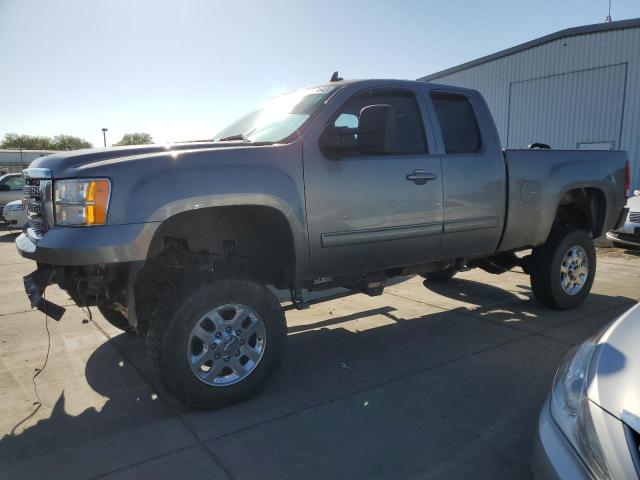 1GT221C89DZ369659 - 2013 GMC SIERRA K2500 SLT GRAY photo 1