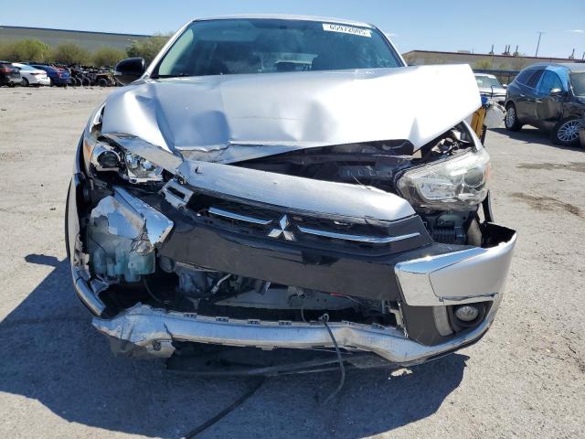 JA4AP3AU0KU010259 - 2019 MITSUBISHI OUTLANDER ES SILVER photo 5