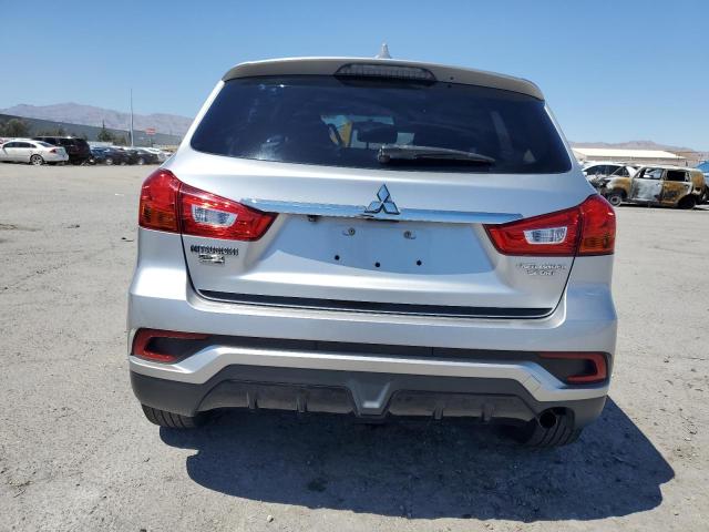 JA4AP3AU0KU010259 - 2019 MITSUBISHI OUTLANDER ES SILVER photo 6