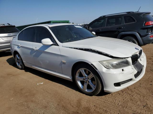 WBAPK7G50BNN86804 - 2011 BMW 328 XI WHITE photo 4