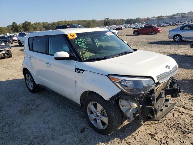 KNDJN2A26K7008244 - 2019 KIA SOUL WHITE photo 1