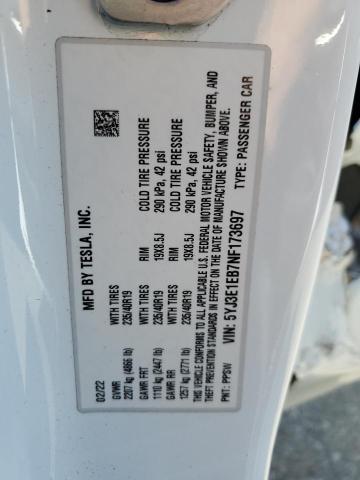 5YJ3E1EB7NF173697 - 2022 TESLA MODEL 3 أبيض صورة 13