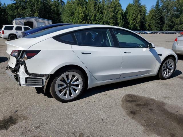 5YJ3E1EB7NF173697 - 2022 TESLA MODEL 3 أبيض صورة 3