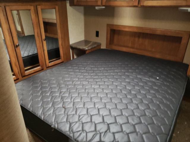 4YDF27327E1530863 - 2014 KEYSTONE SPRINTER WHITE photo 8