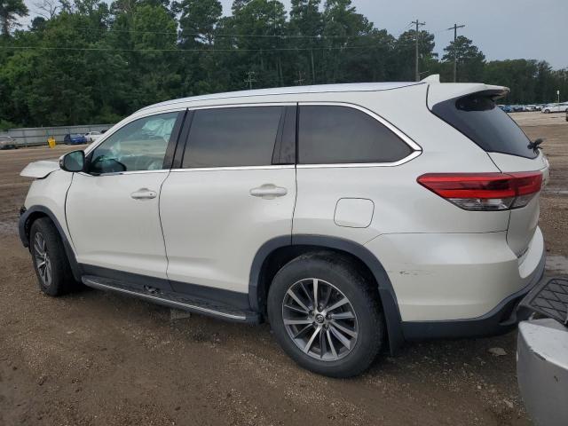 5TDKZRFH7KS573400 - 2019 TOYOTA HIGHLANDER SE WHITE photo 2