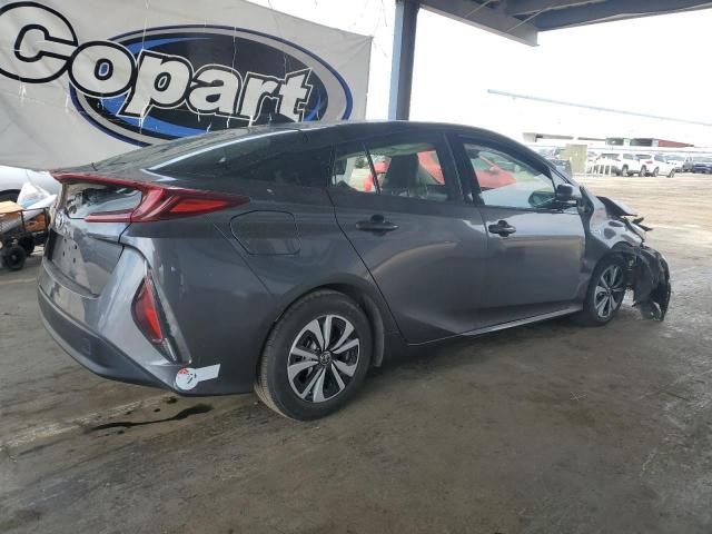JTDKARFP1J3083775 - 2018 TOYOTA PRIUS PRIM GRAY photo 3