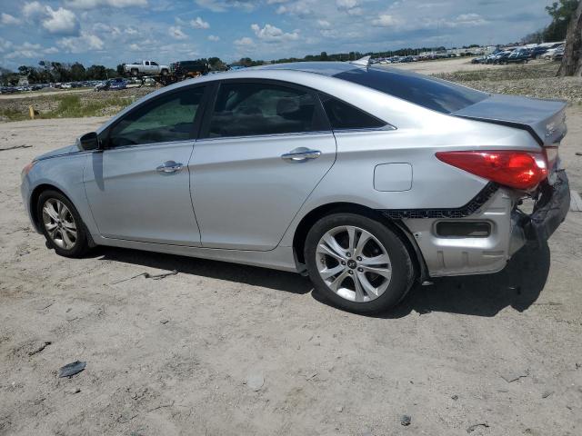 5NPEC4AC3DH643092 - 2013 HYUNDAI SONATA SE SILVER photo 2