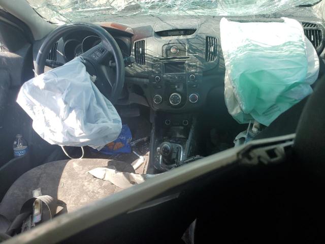 KNAFU5A2XB5328606 - 2011 KIA FORTE EX 银色 照片 8