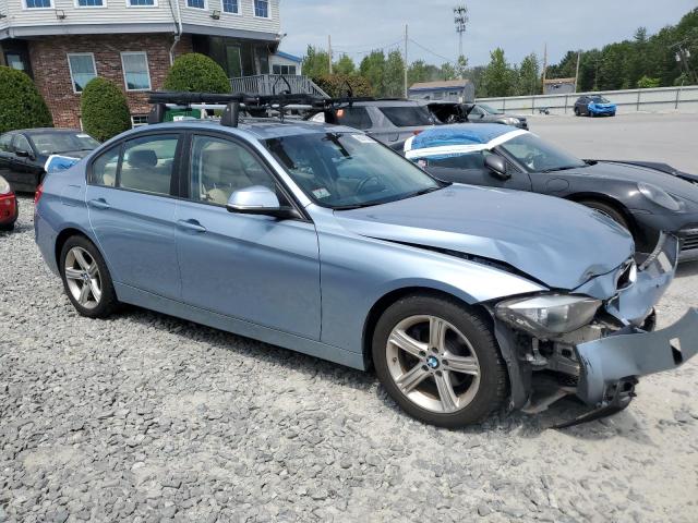 WBA3C3G53FNS74406 - 2015 BMW 320 I XDRIVE BLUE photo 4