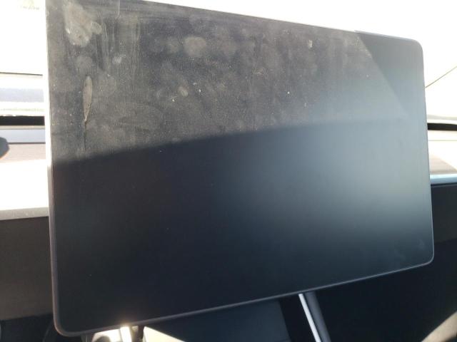 5YJYGDEE5MF072572 - 2021 TESLA MODEL Y أبيض صورة 9