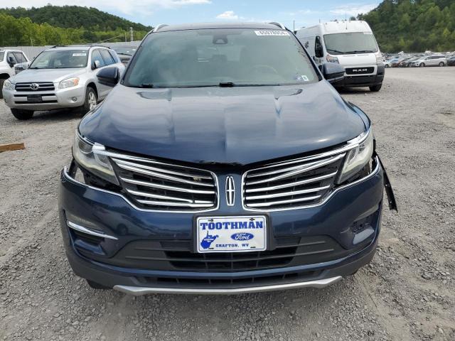 5LMCJ3D93HUL51745 - 2017 LINCOLN MKC RESERVE BLUE photo 5