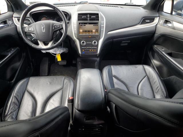 5LMCJ3D93HUL51745 - 2017 LINCOLN MKC RESERVE BLUE photo 8