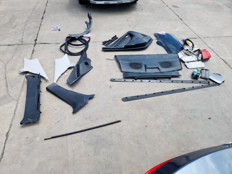 5YFBURHE8KP925779 - 2019 TOYOTA COROLLA L GRAY photo 12