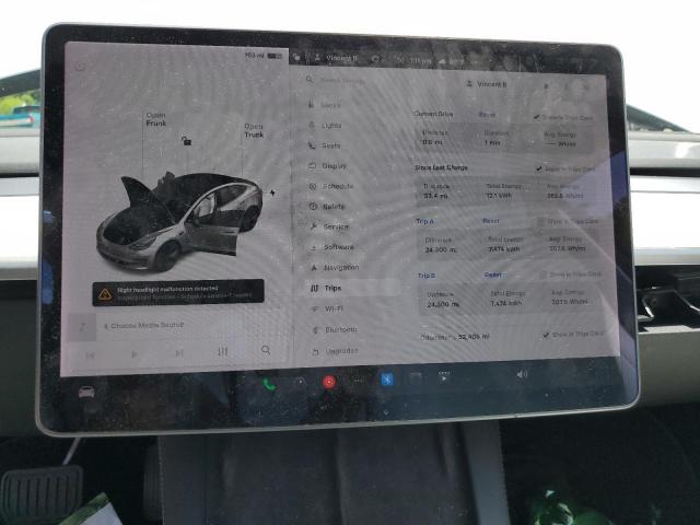 5YJ3E1EB8NF114657 - 2022 TESLA MODEL 3 Beyaz fotoğraf 9