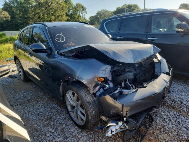 ZASFAKNN9J7C02195 - 2018 ALFA ROMEO STELVIO TI SPORT GRAY photo 4