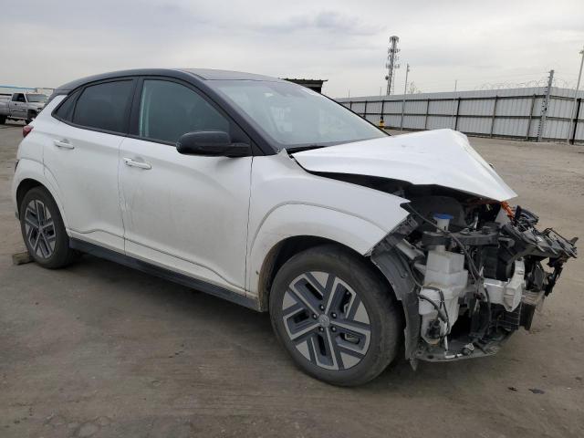 KM8K23AG3PU159772 - 2023 HYUNDAI KONA SE WHITE photo 4